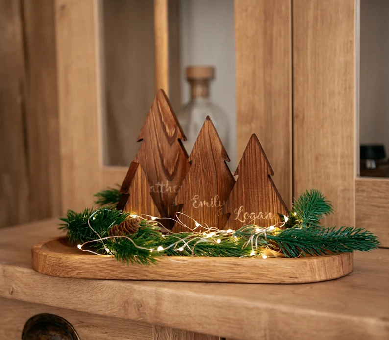 Dapatkan koleksi Wood Christmas Ornaments menarik dari Lokasoka