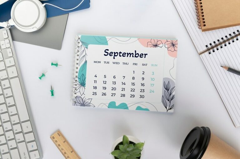 Desain Kalender Meja Unik dan Kreatif