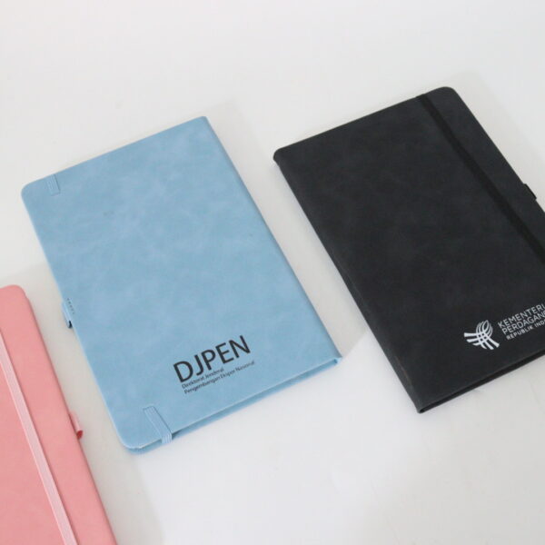 10 Ide Custom Notebook dengan Branding Perusahaan untuk Hampers Natal
