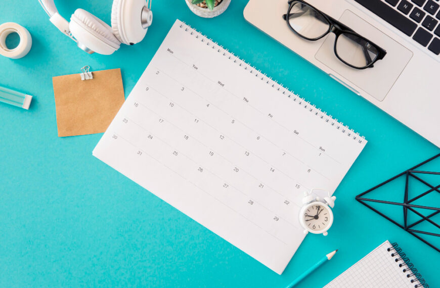 Keunggulan kalender custom
