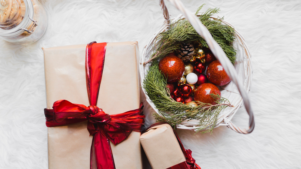 Maksimalkan Kemeriahan dengan Packaging Hampers Natal Eksklusif