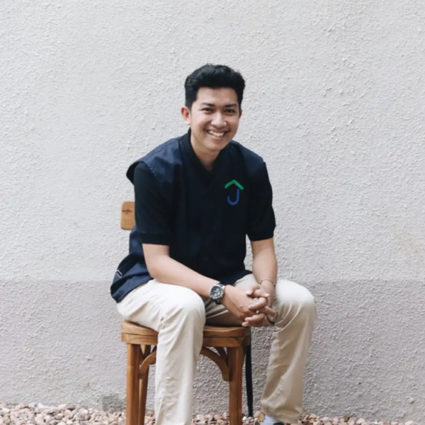 Merk baju kantor lokal