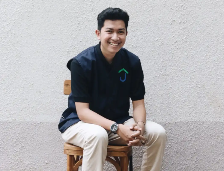 Merk baju kantor lokal