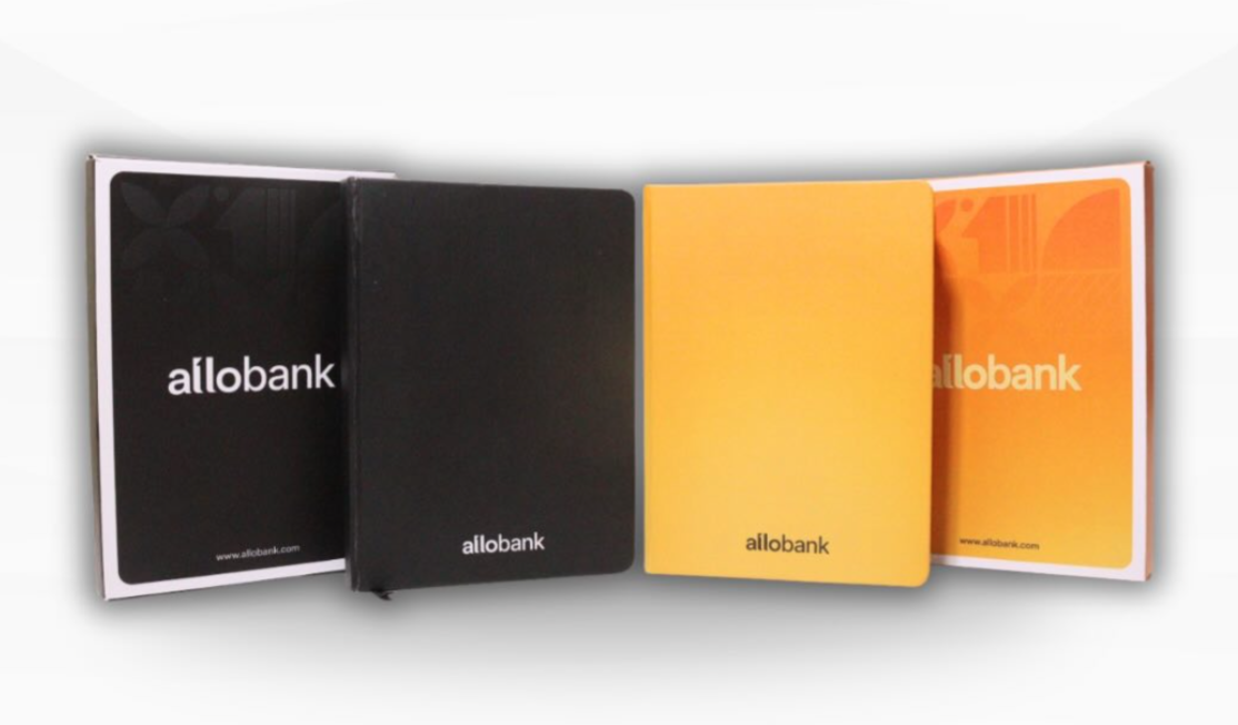 Notebook Custom Hardcover vs Softcover: Mana yang Lebih Baik untuk Souvenir Perusahaan?