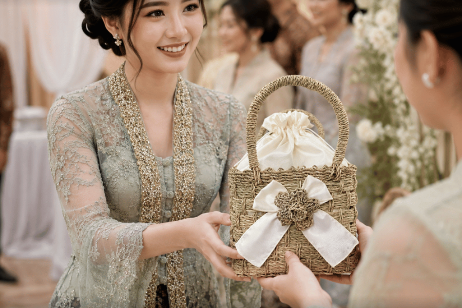 Custom Souvenir Wedding di Lokasoka