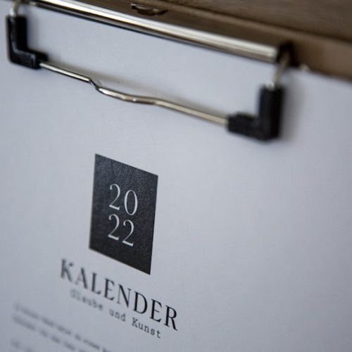 Custom Kalender 2024: Fungsi dan Jenis-Jenisnya untuk Kantor