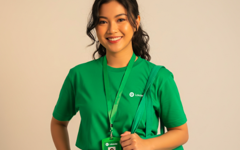 7 Ide Desain Seragam Kerja Wanita untuk Branding Tim di Akhir Tahun