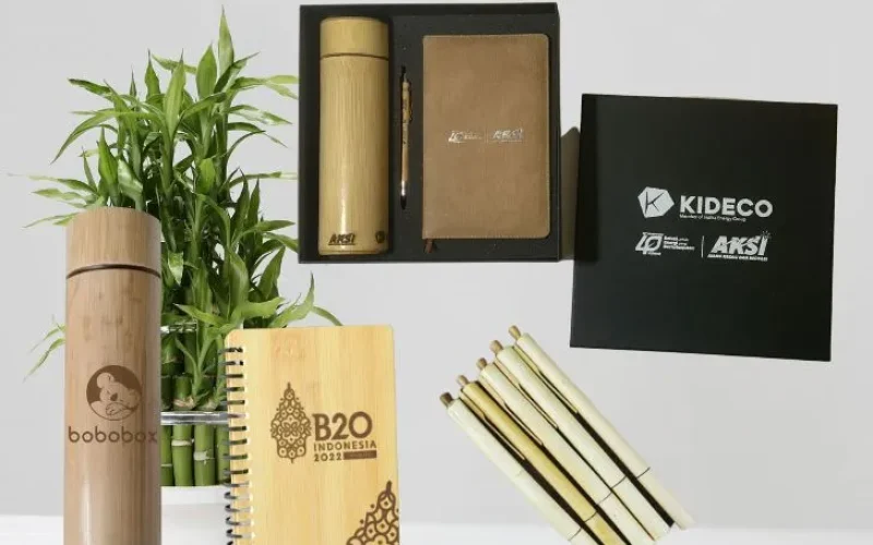 Souvenir pernikahan ramah lingkungan dari Lokasoka terbuat dari bambu berkualitas