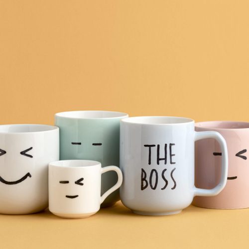 Mau Pesan Mug Souvenir? Cek 6 Jenis Mug yang Cocok Untuk Dijadikan Sebagai Souvenir Kantor