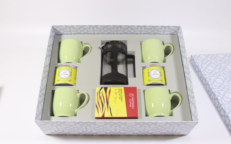 Kado Lebaran Spesial Krakatau POSCO dengan Hampers Lokasoka