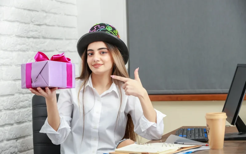 Anti Mainstream dan Kreatif, Simak 10 Inspirasi Souvenir Magang Berikut Ini